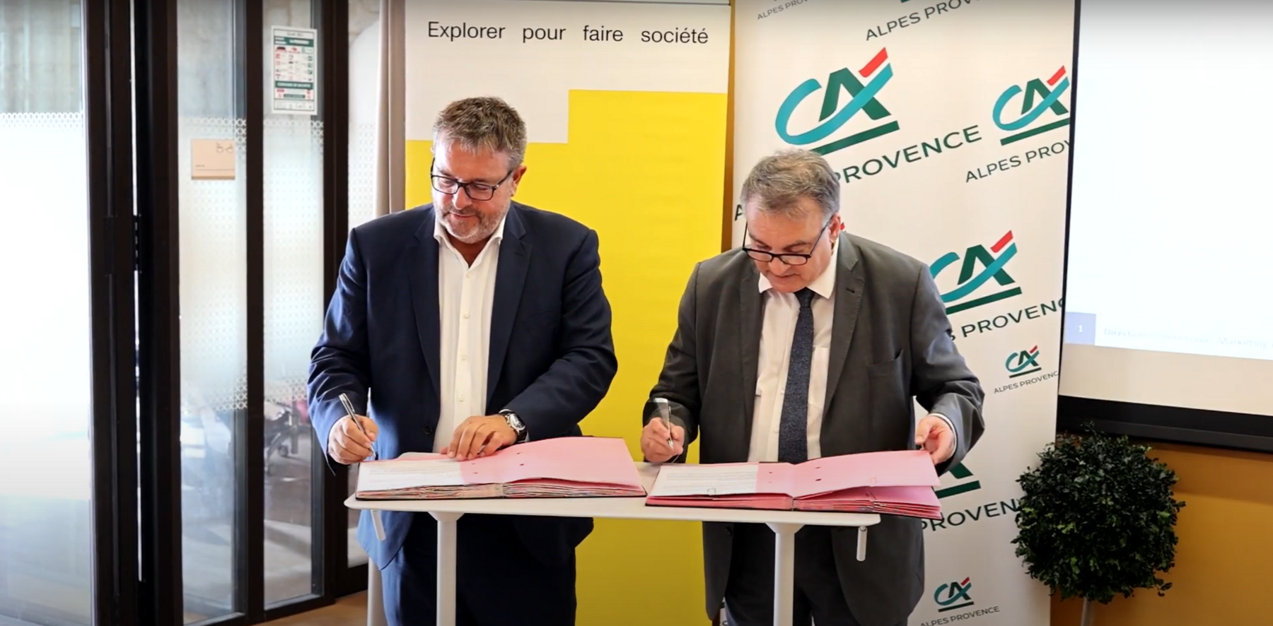 cliquez pour lire la vidéo partenariat