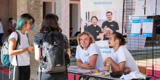 stand coop1 au festival de l'engagement